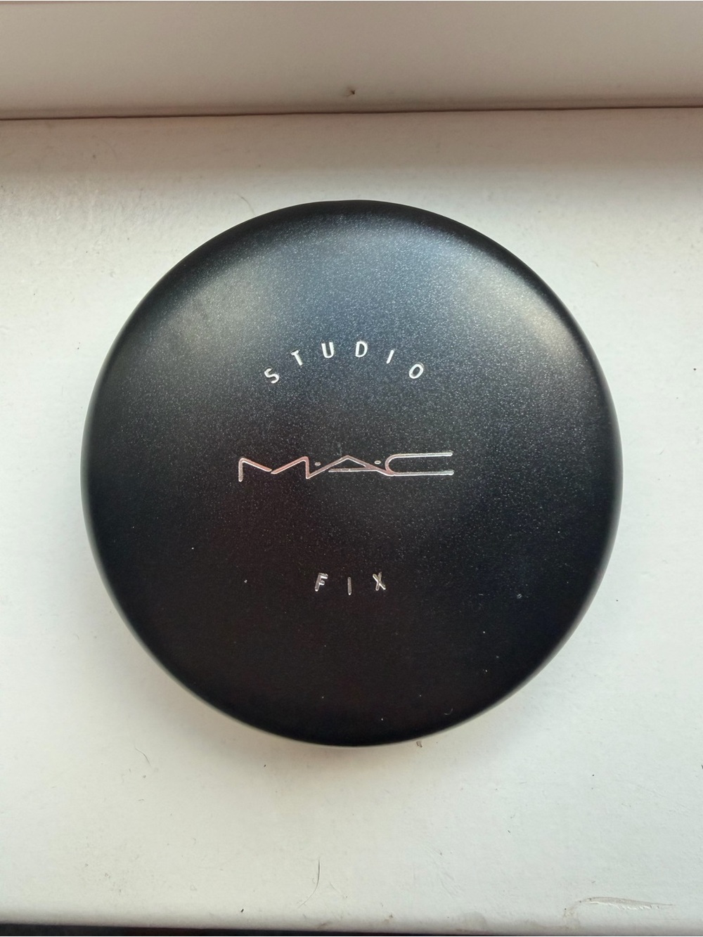 MAC Cosmetics Studio Fix Compact - Black Case